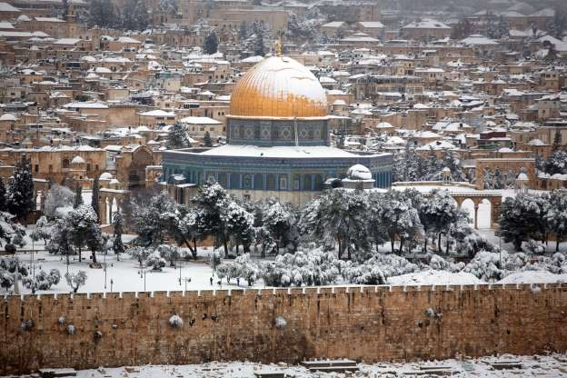 エルサレム・金のドームに積もる雪